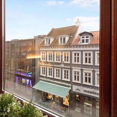 The Modern Getaway Apartment